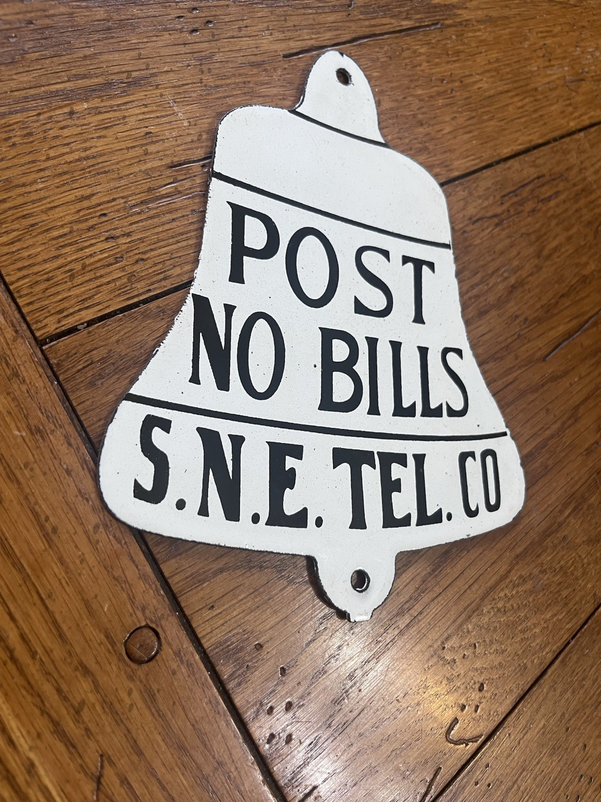 VERY NICE S.N.E. TEL. CO. POST NO BILLS PORCELAIN SIGN 8″X6.5″