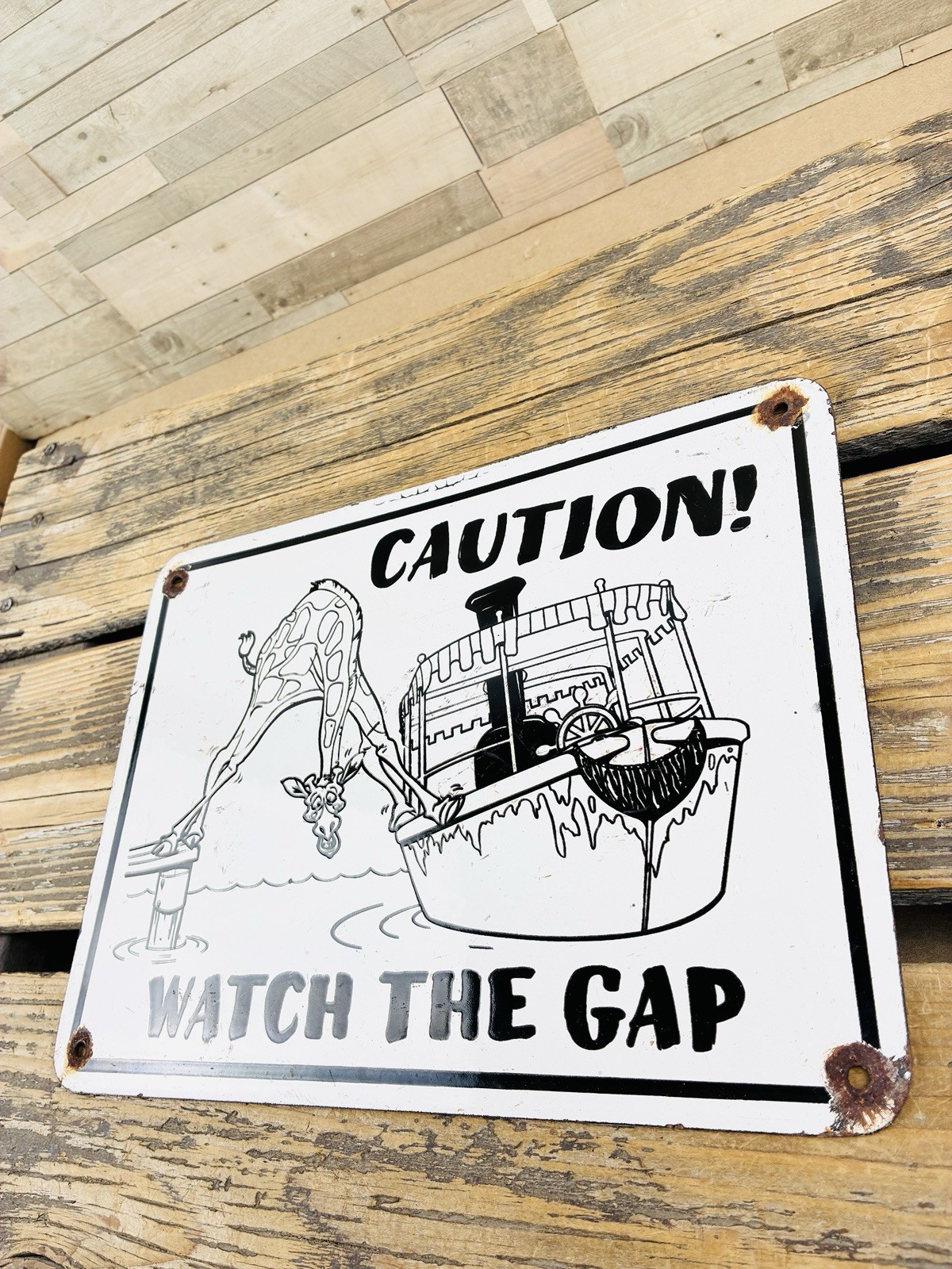 VINTAGE 12×9″ CAUTION! WATCH THE GAP OIL PORCELAIN PUMP STATION GASOLINE SIGN