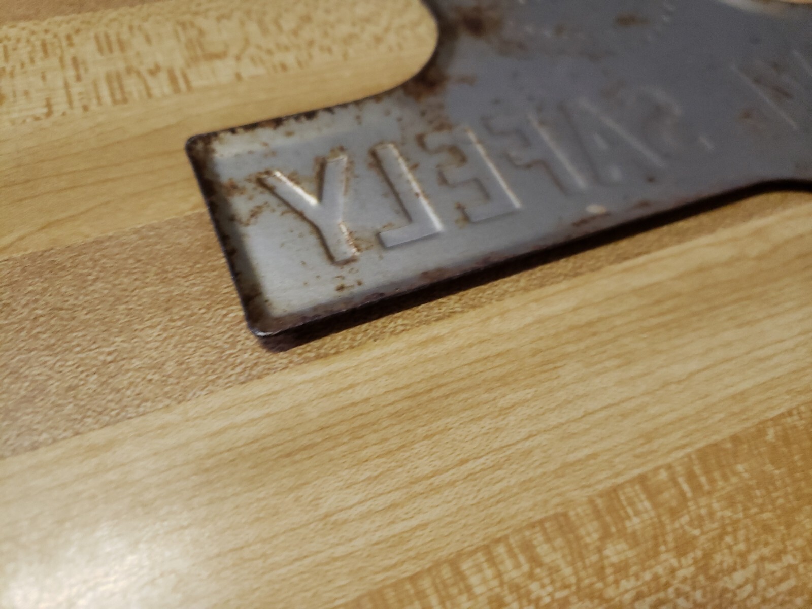 ORIGIONAL PURE OIL COMPANY PLATE TOPPER PAINTED WITH RAISED LETTERS
