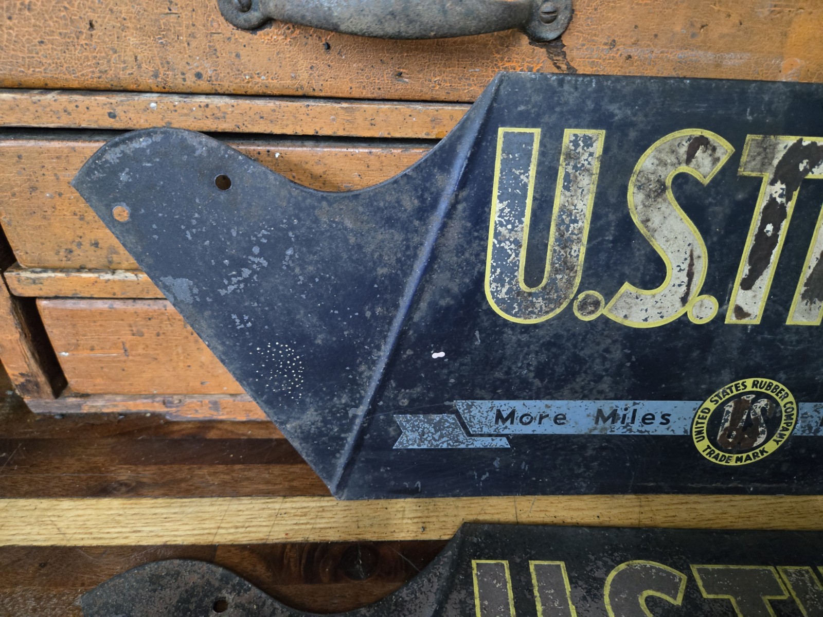 RARE Vintage U.S. TIRES Service Station Advertising Tire Display Stand Sign NOS?