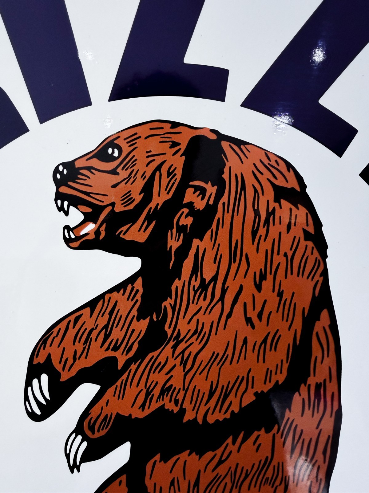 Vintage Bear Oil Company Grizzly Gasoline Heavy Metal Sign – 19.7″ (50cm)