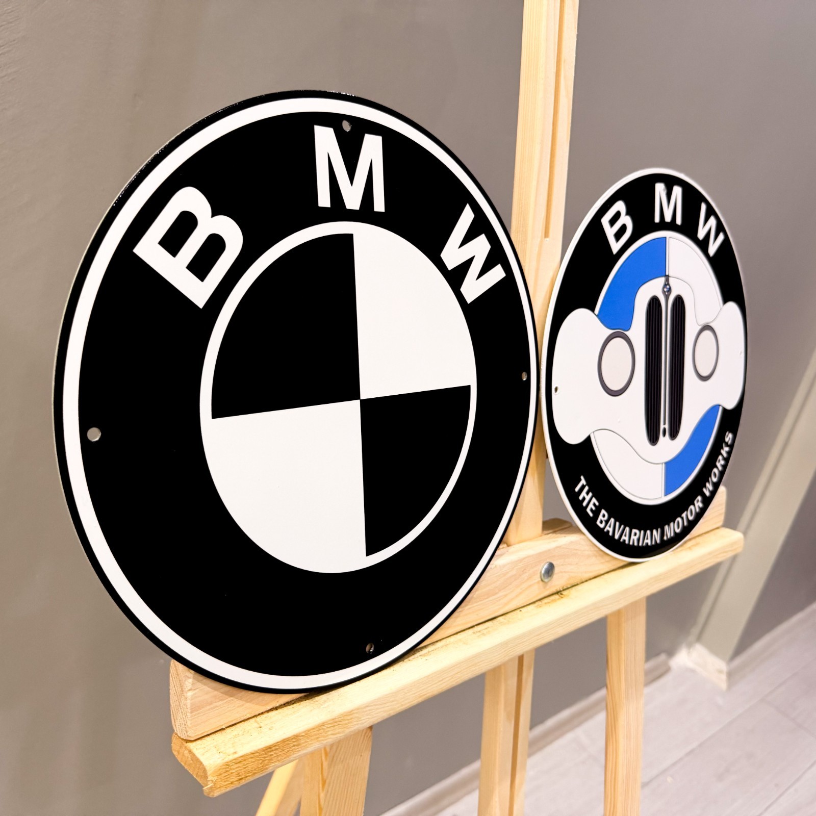 BMW Black Logo & Bavarian Motor Works Heavy Metal Sign Set – 30 cm (11.8”)