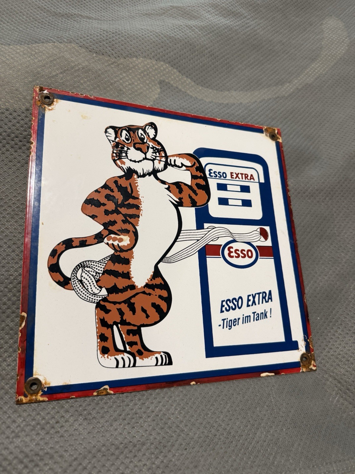 ESSO EXTRA TIGER IN TANK PORCELAIN SIGN 11 1/2″ x 11 1/2″