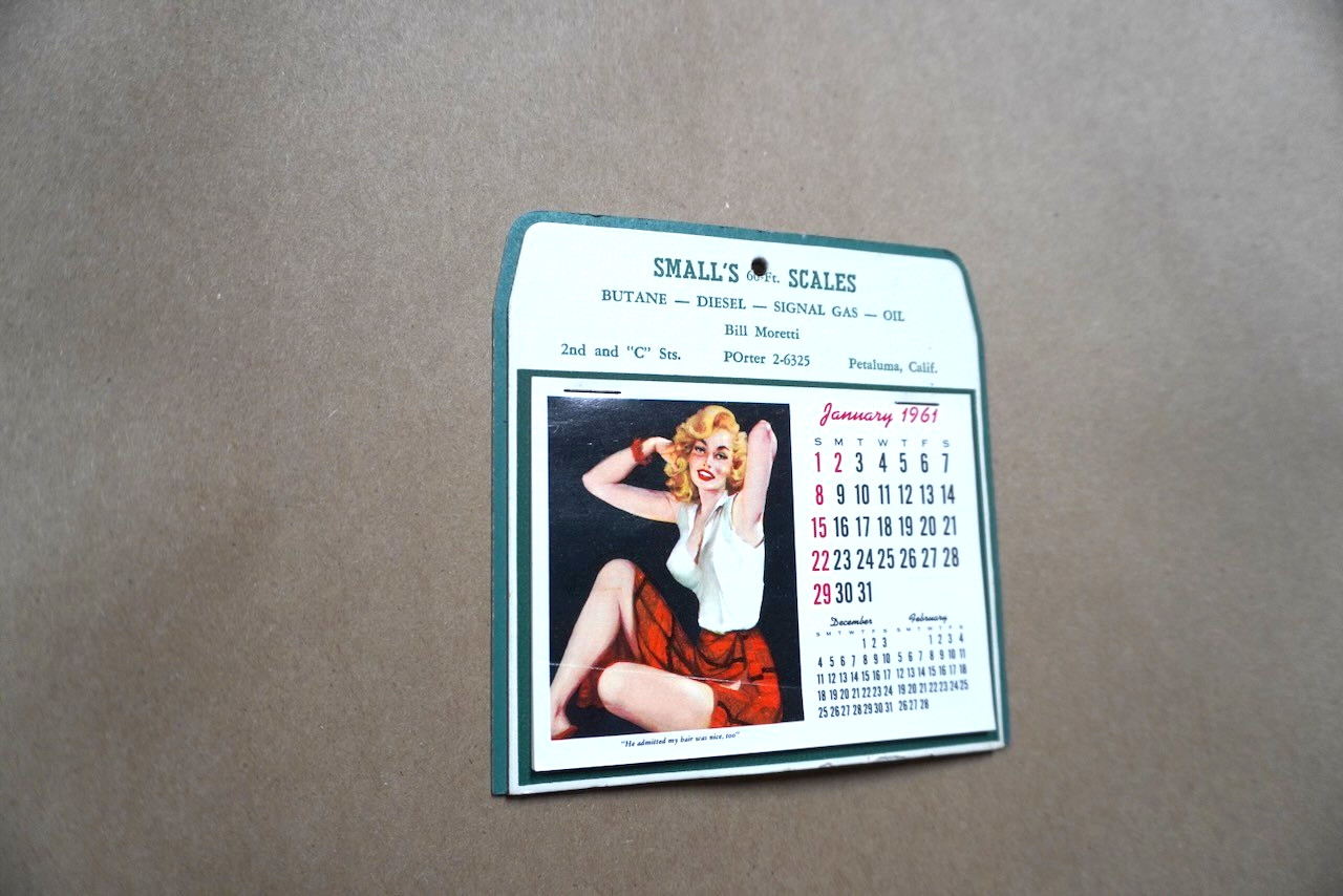 Signal Gas & Oil Butane Diesel Pin ip Girl Desk top calendar 1961 Never Used