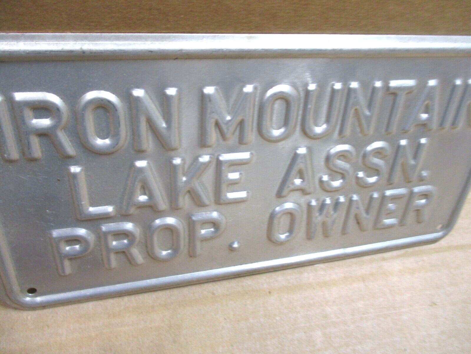 IRON MOUNTAIN LAKE ASSN – Prop Owner – VINTAGE ORIGINAL Sign Tag – License Plate