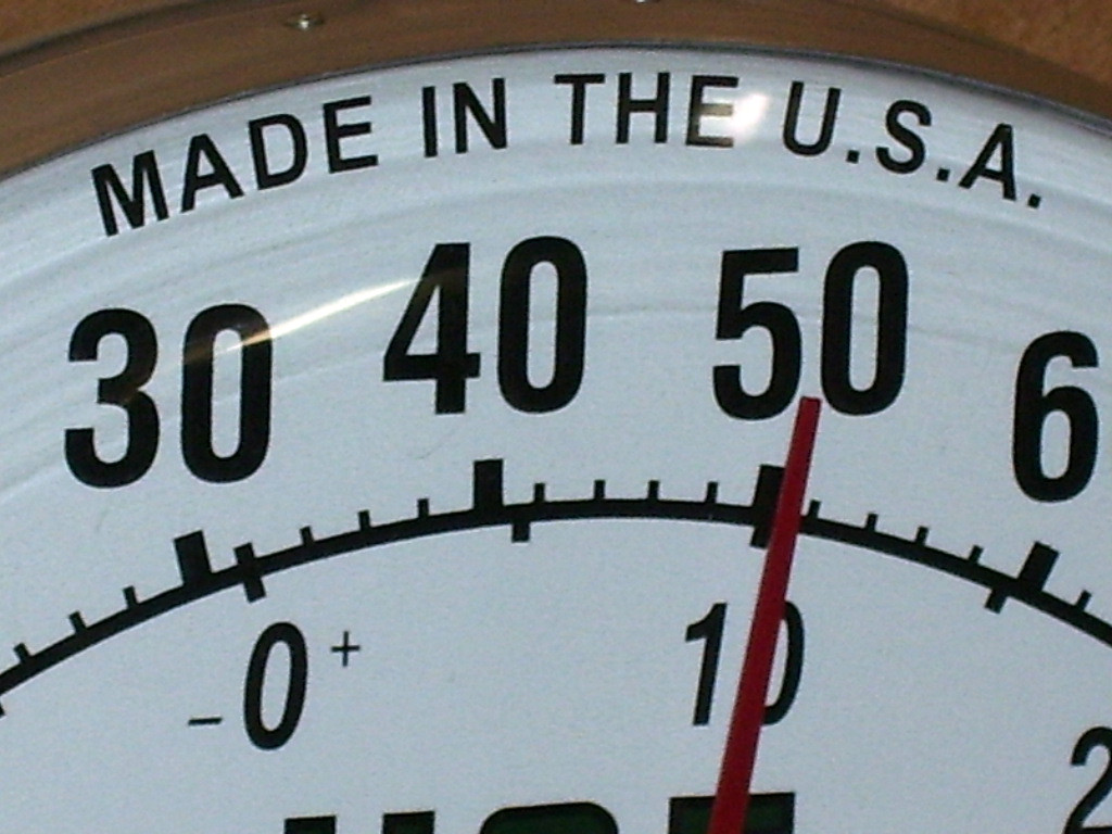 QUAKER STATE MOTOR OIL – GAS GASOLINE Auto Repair Shop THERMOMETER SIGN Made USA