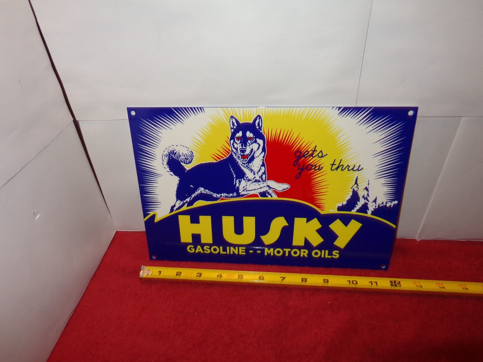 12 x 8 in HUSKY GASOLINE & MOTOR OILS ADVERTISING SIGN HEAVY DIE CUT METAL #S 74