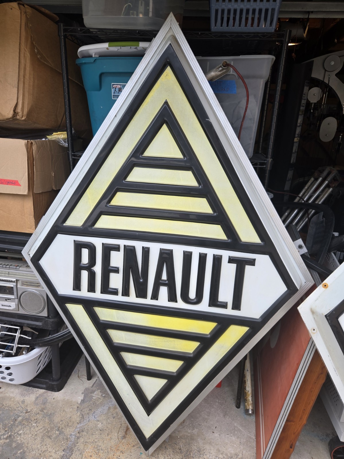 Renault Auto Dealer Sign – 6’x4′ Vintage Diamond Logo Large Inop Illuminated