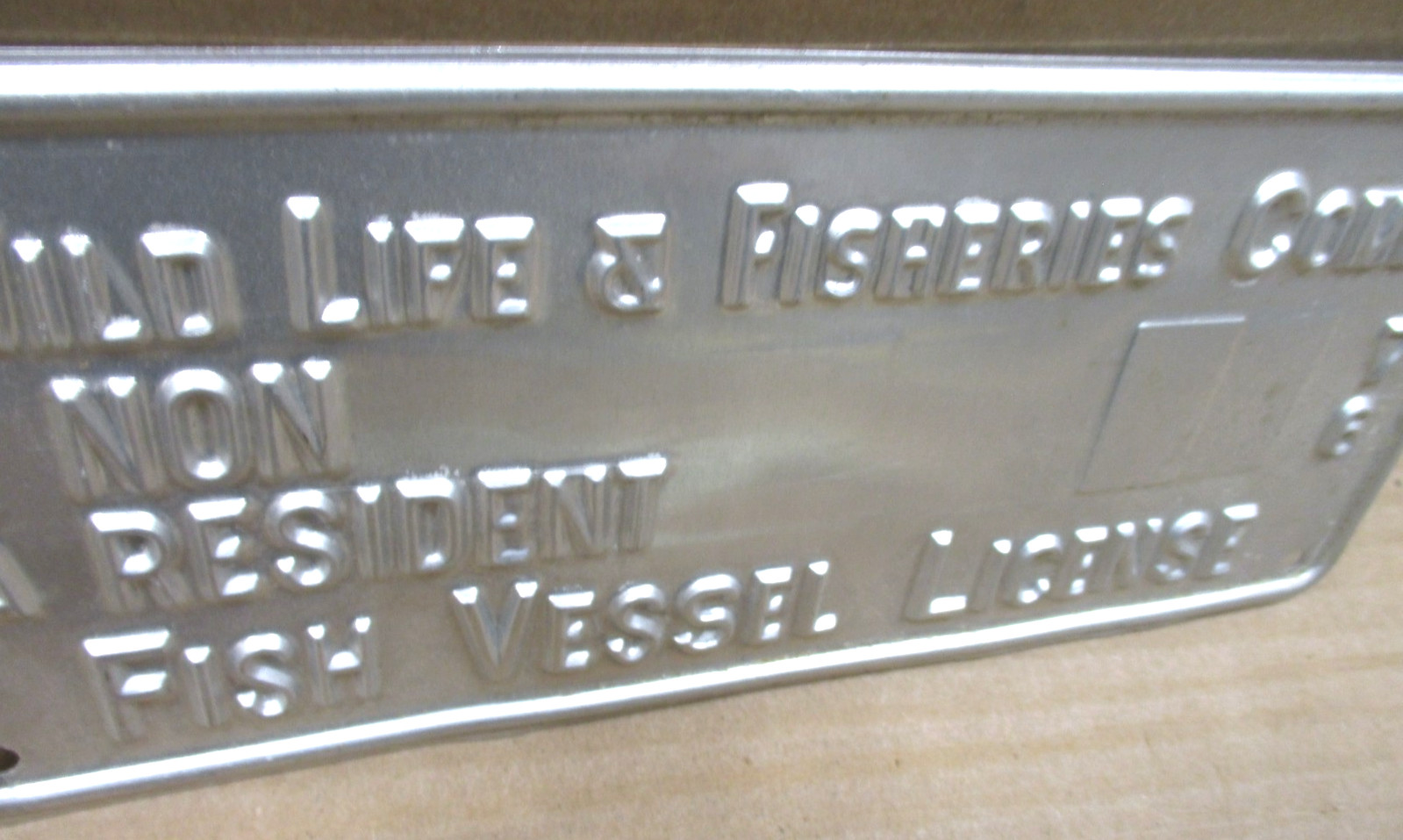 FISH VESSEL License TAG PLATE – LOUISIANA 1976- Wild Life Fisheries VINTAGE SIGN
