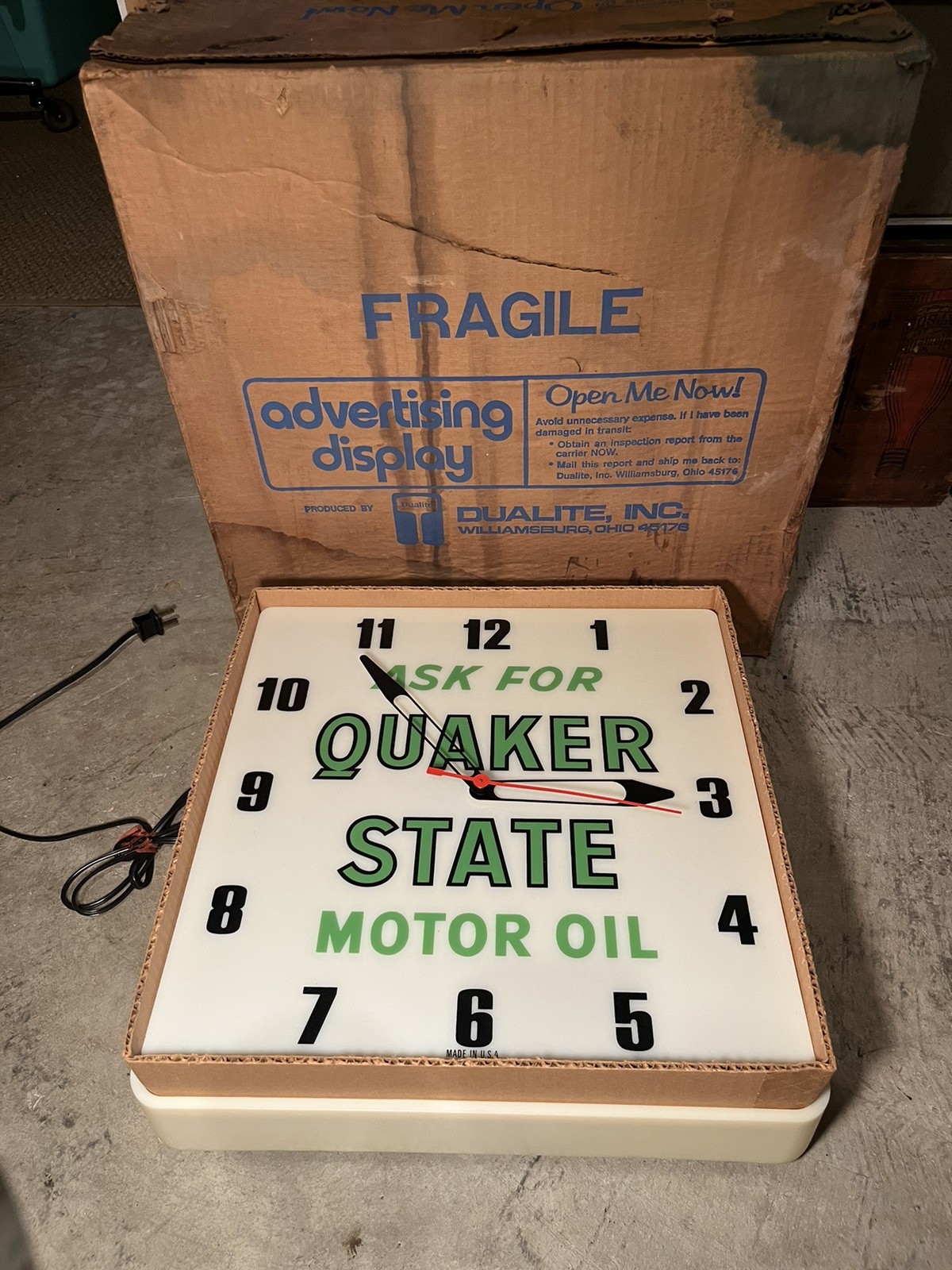 Vintage NOS Quaker State Motor Oil Clock
