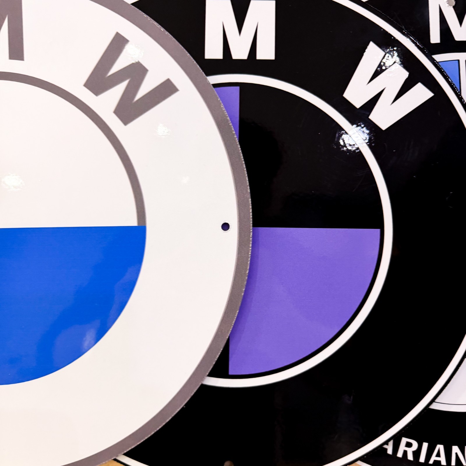 BMW Classic, White Blue, Black Purple & Grille Metal Sign Set – 30 cm (11.8”)
