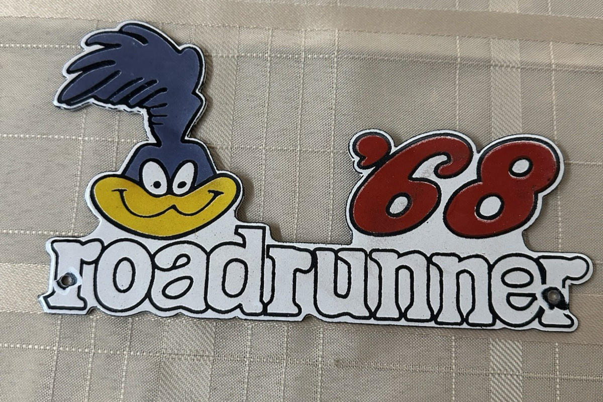 Porcelain Enamel Roadrunner Single Sided Sign Approx. 8″ x 4.5″