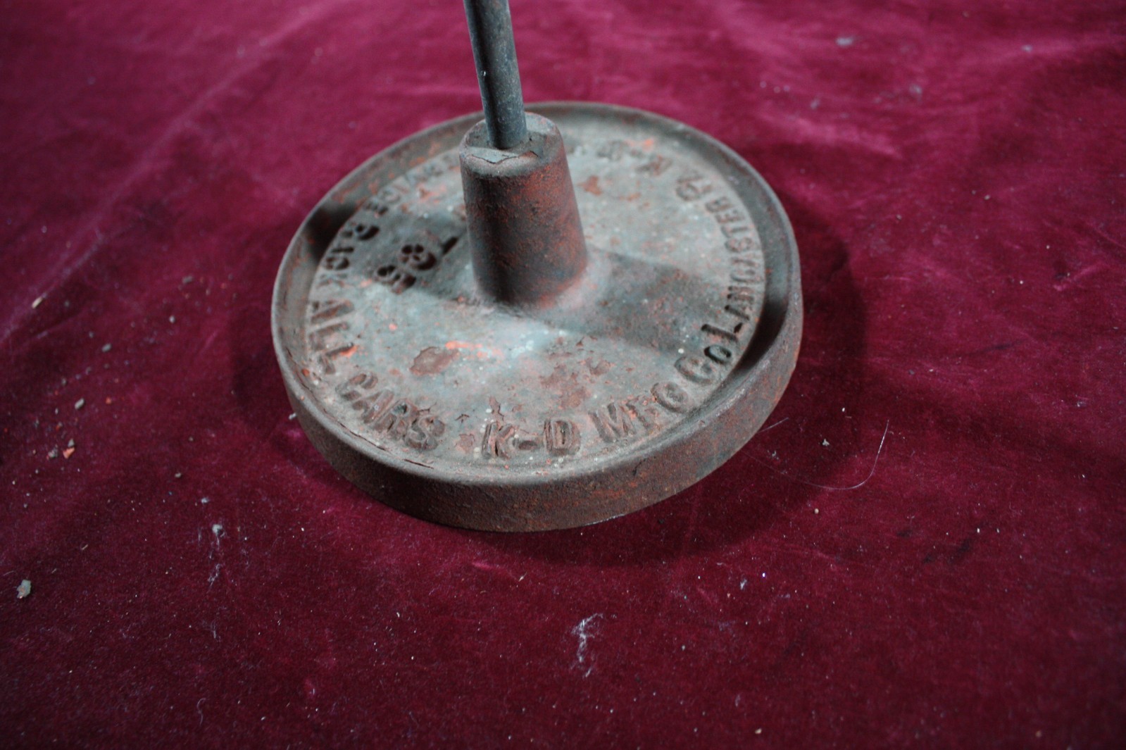 * ANTIQUE OLD GAS STATION CAST IRON VALVE STAND 1920 1930 ADVERTISING K-D MFG *