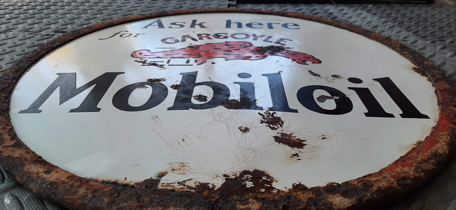 100% ORIGINAL 1920s MOBIL OIL GAS GARGOYLE DSP PORCELAIN SIGN NO REPOPS EVER!