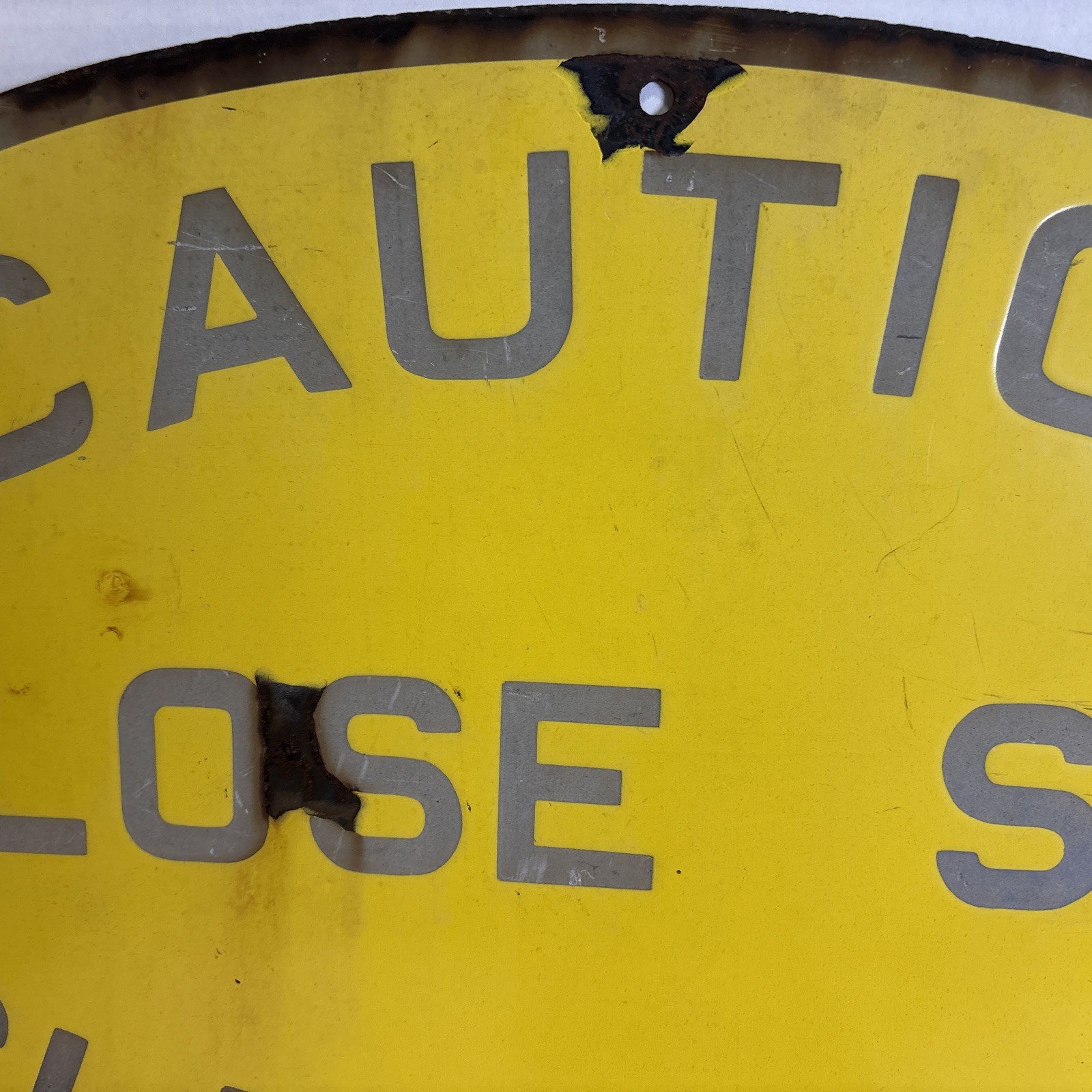 Vintage Railroad Caution Close Side Clearance Sign 24×14 Metal Oval