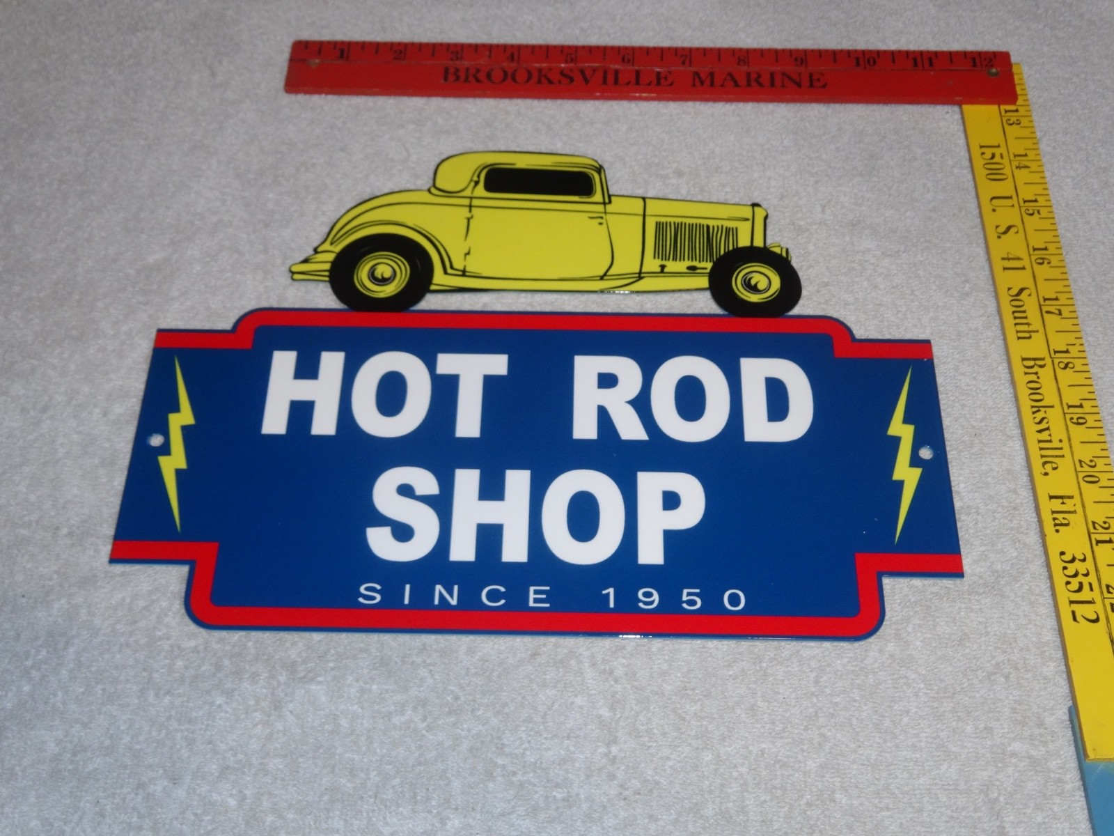 VINTAGE 1950 HOT ROD SHOP AUTO PARTS LIGHTNING 12″ METAL CAR GASOLINE & OIL SIGN
