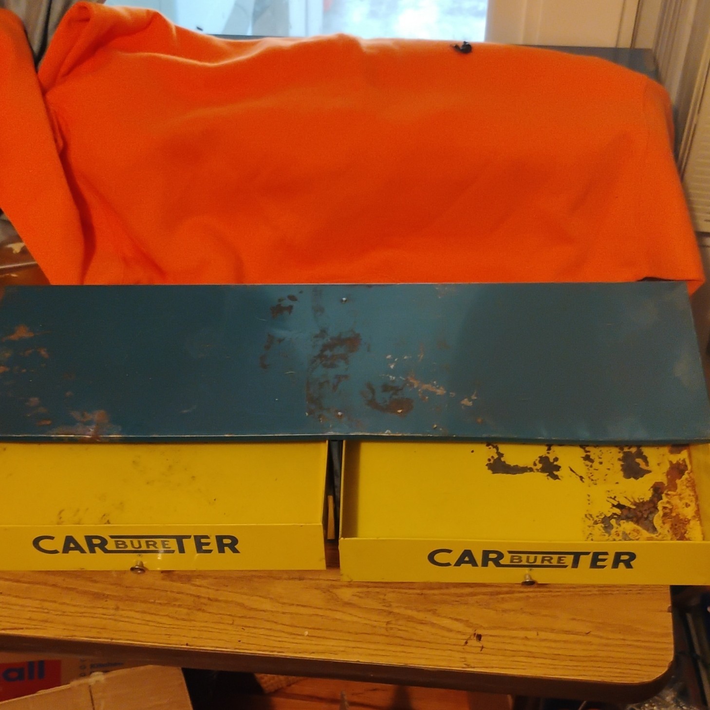 1958 CARTER CARBURETOR Vintage Parts CABINET DISPLAY SIGN W/ VINTAGE PART OWNERS