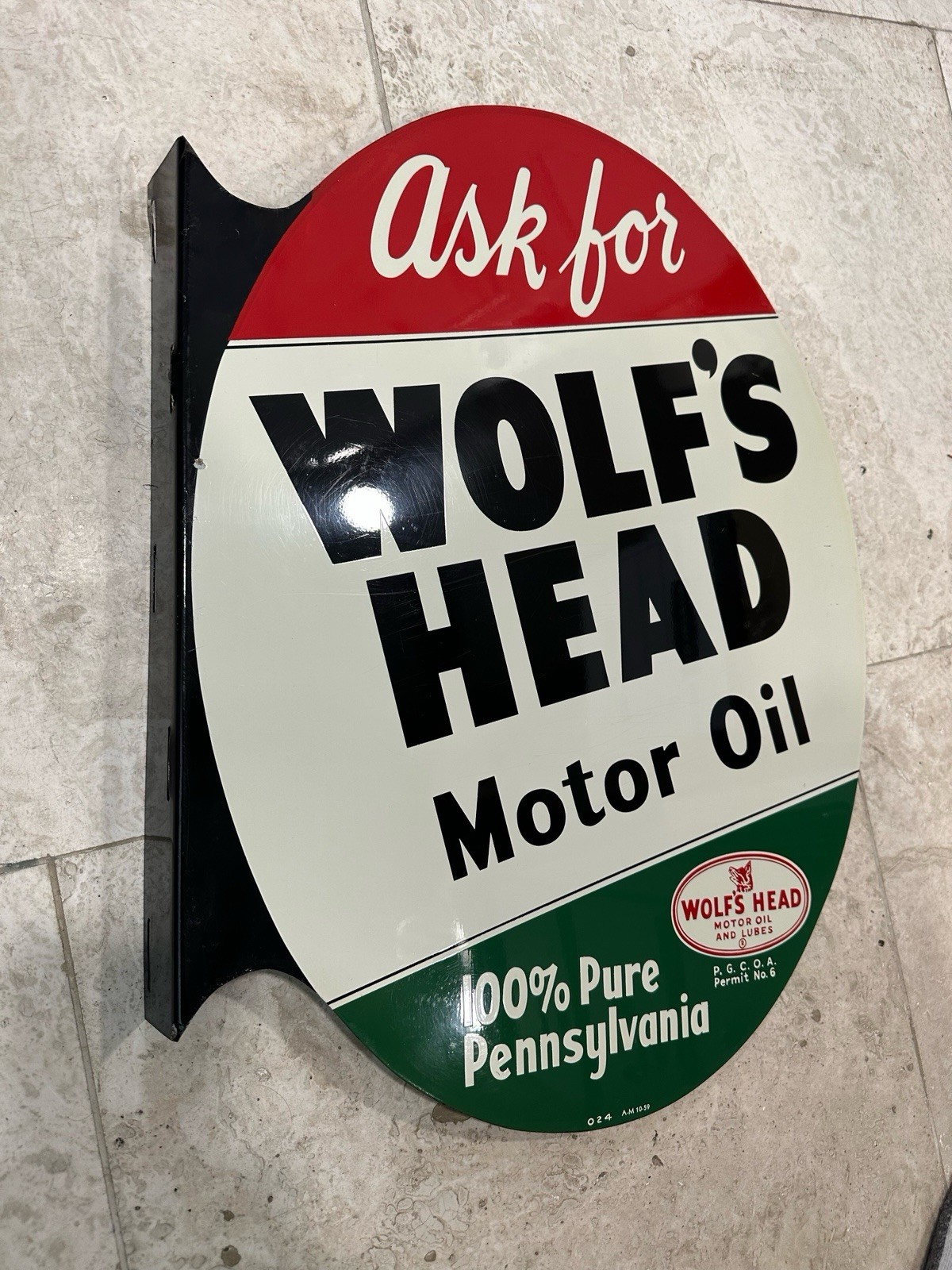 VINTAGE 1959 WOLF’S HEAD MOTOR OIL FLANGE Tin Sign ORIGINAL Rare Condition Nice