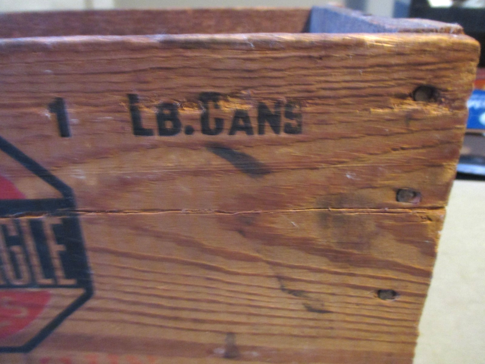1920-1930-WHITE EAGLE OIL & REFINING CO-WOOD CRATE DOUBLE SIDED CAN SIGN BOX-16″