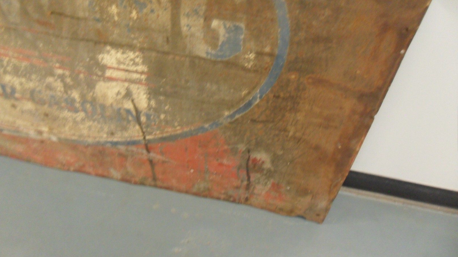 Vintage Fleet Wing Golden Motor Gasoline 47″x72″ Collectible Patina