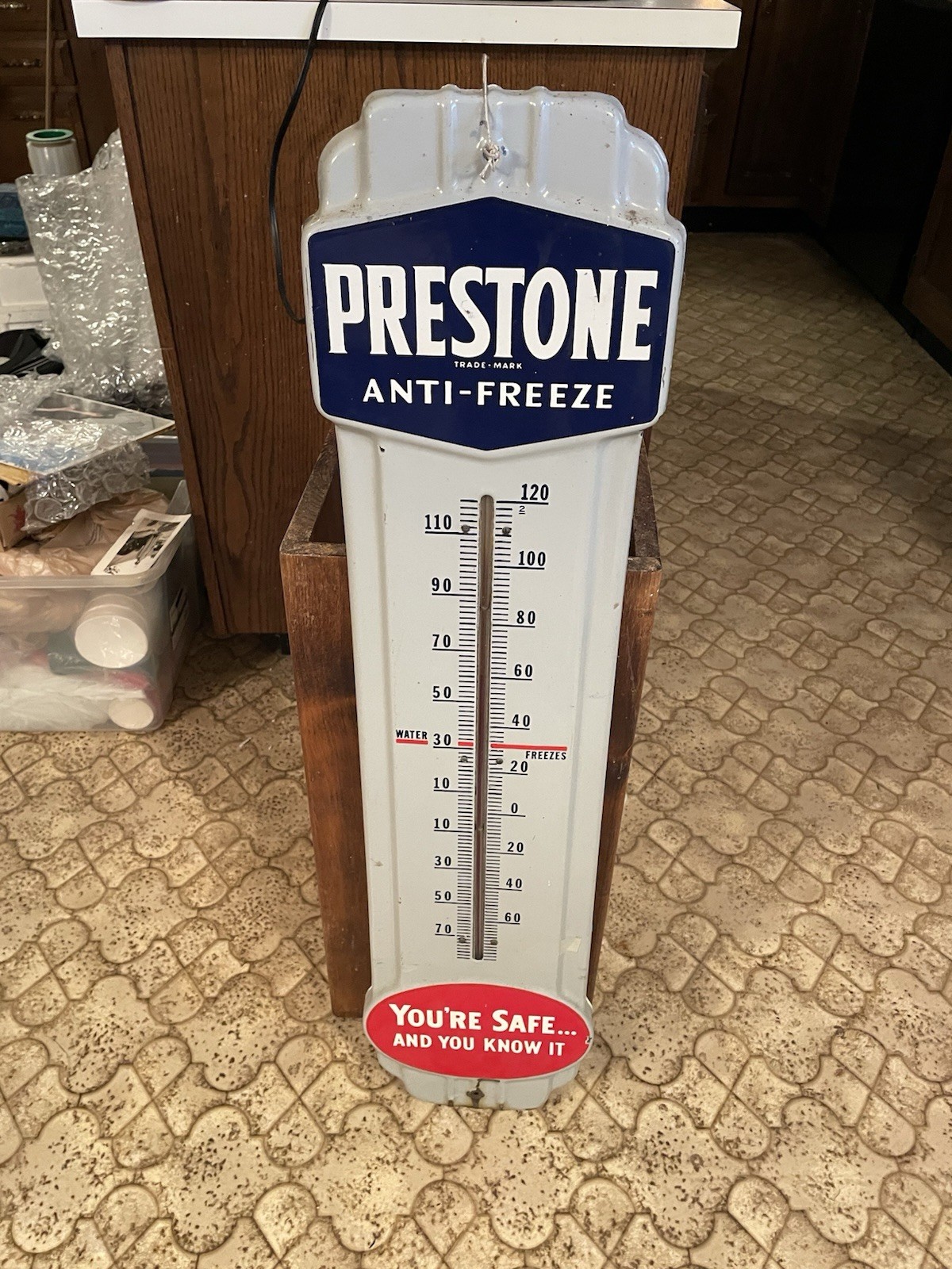 VINTAGE ORIGINAL 1940’s PRESTONE ANTI-FREEZE PORCELAIN THERMOMETER SIGN 36″ x 9″