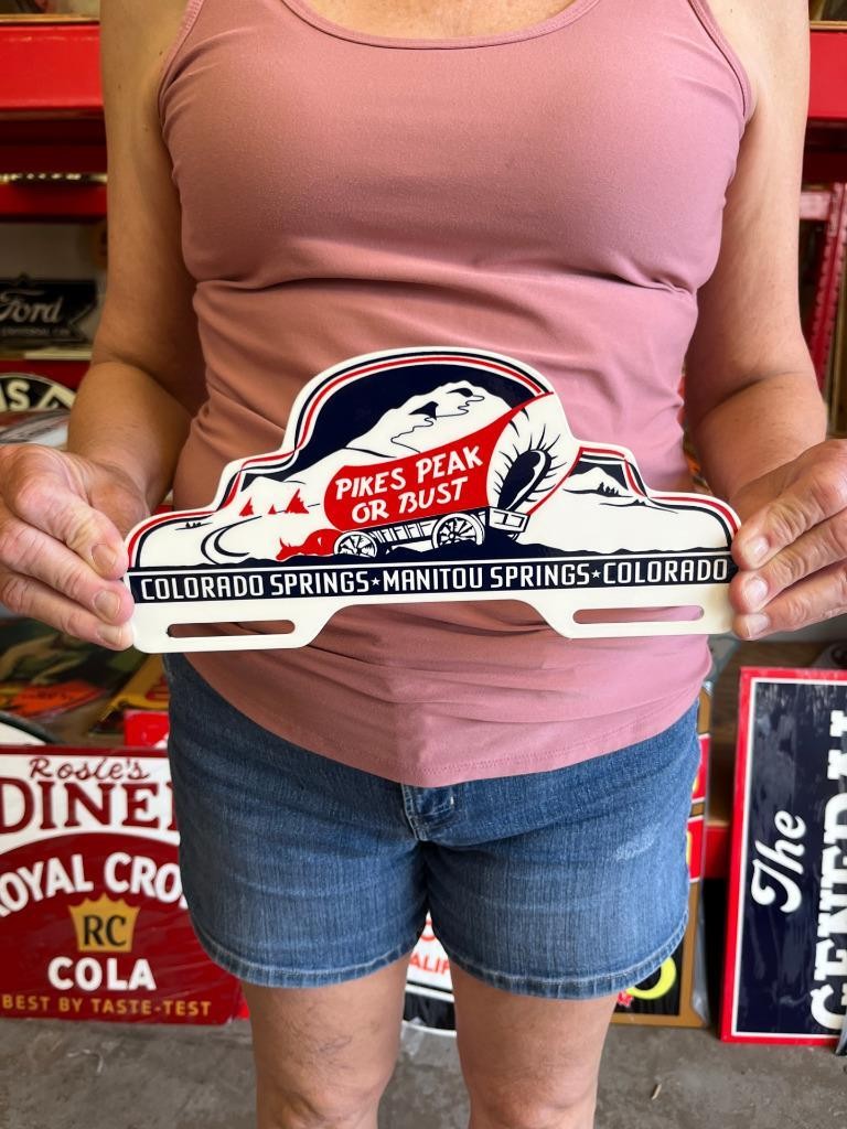 Vintage Style Metal License Plate Topper Pikes Peak Colorado NOT Porcelain USA