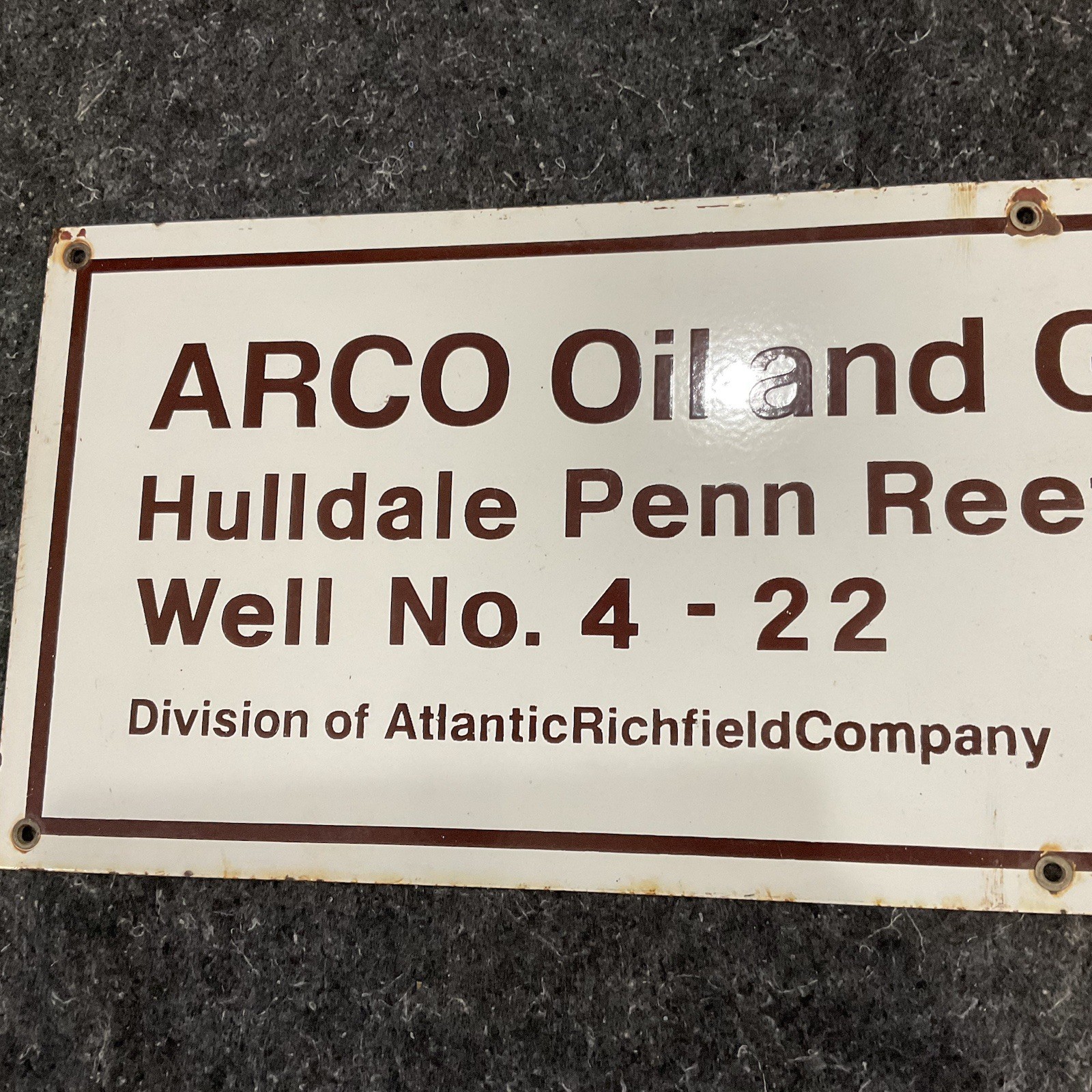 ARCO Oil & Gas Co. Porcelain Sign Hulldale Penn Reef Unit 30″ wide