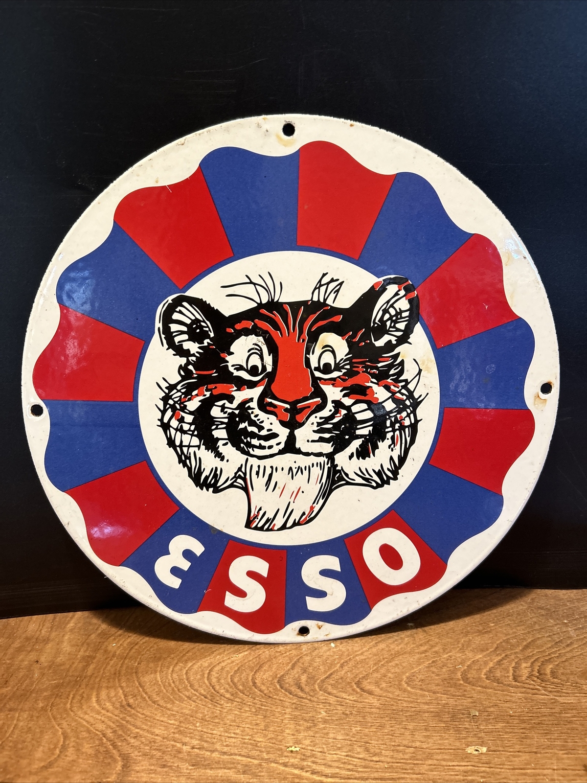 VINTAGE STYLE ”ESSO ” PORCELAIN GAS & OIL PUMP PLATE 12 INCH USA