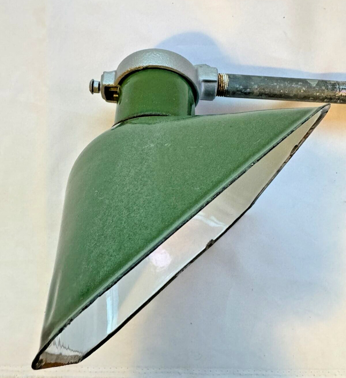 1930s Boston Wheeler 8″ Green Porcelain Industrial Gas Station Vintage Light